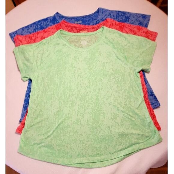 Tek Gear Womens Activewear Top Lot of 3 Sz Large Bold Camo Print Red Blue Green - Picture 1 of 6